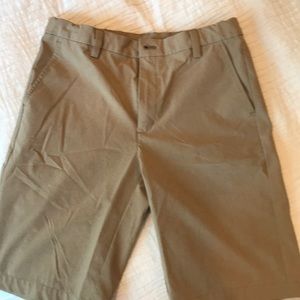 Vineyard Vines shorts